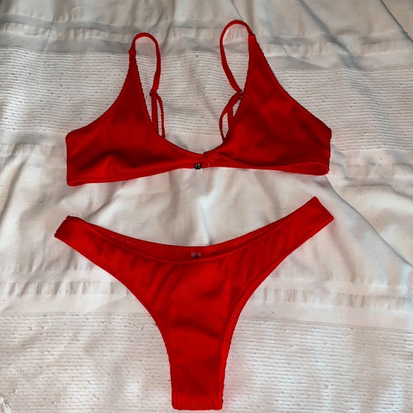 Zaful red gorgeous bikini - Picture 1 of 3
